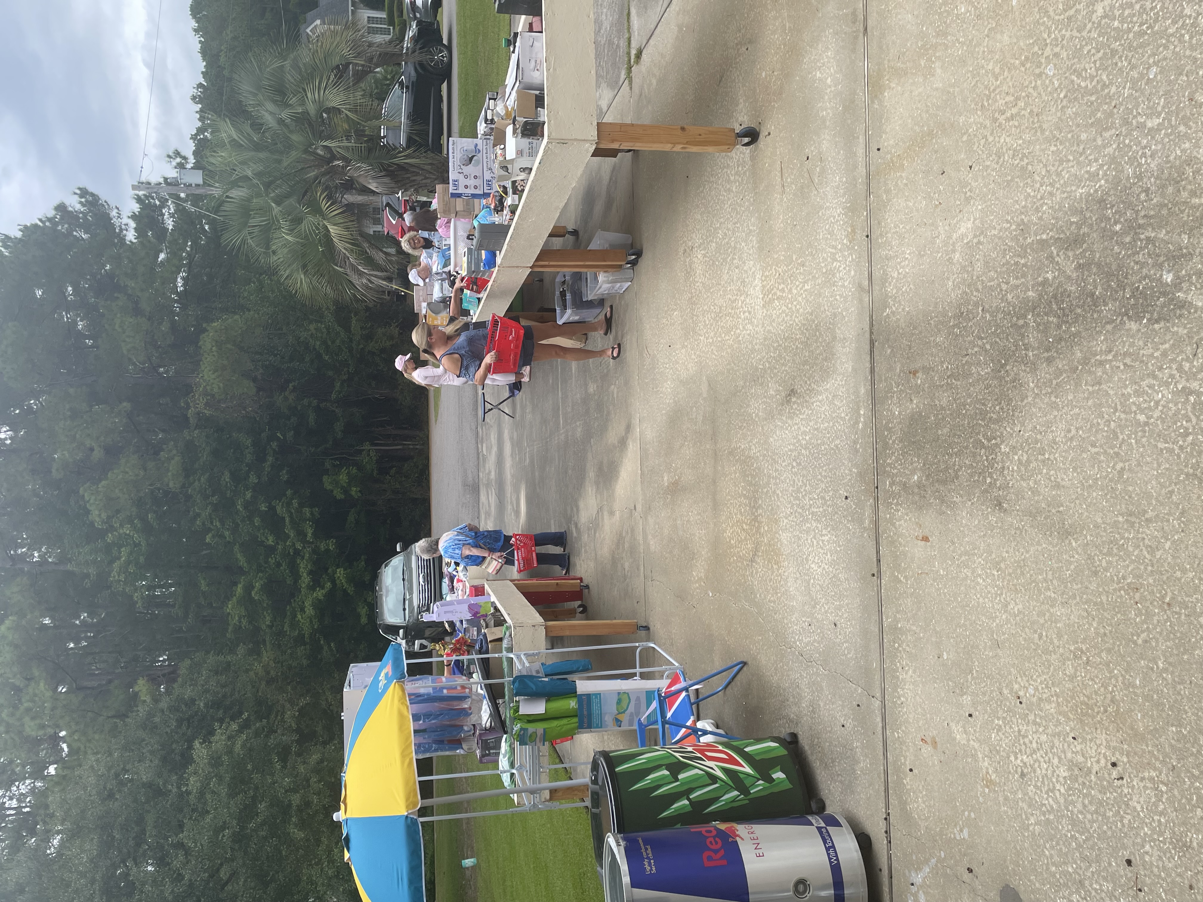 Garage Sale on Running Water Road, Murrells Inlet, SC — Murrells Inlet Garage Sale, photo 4