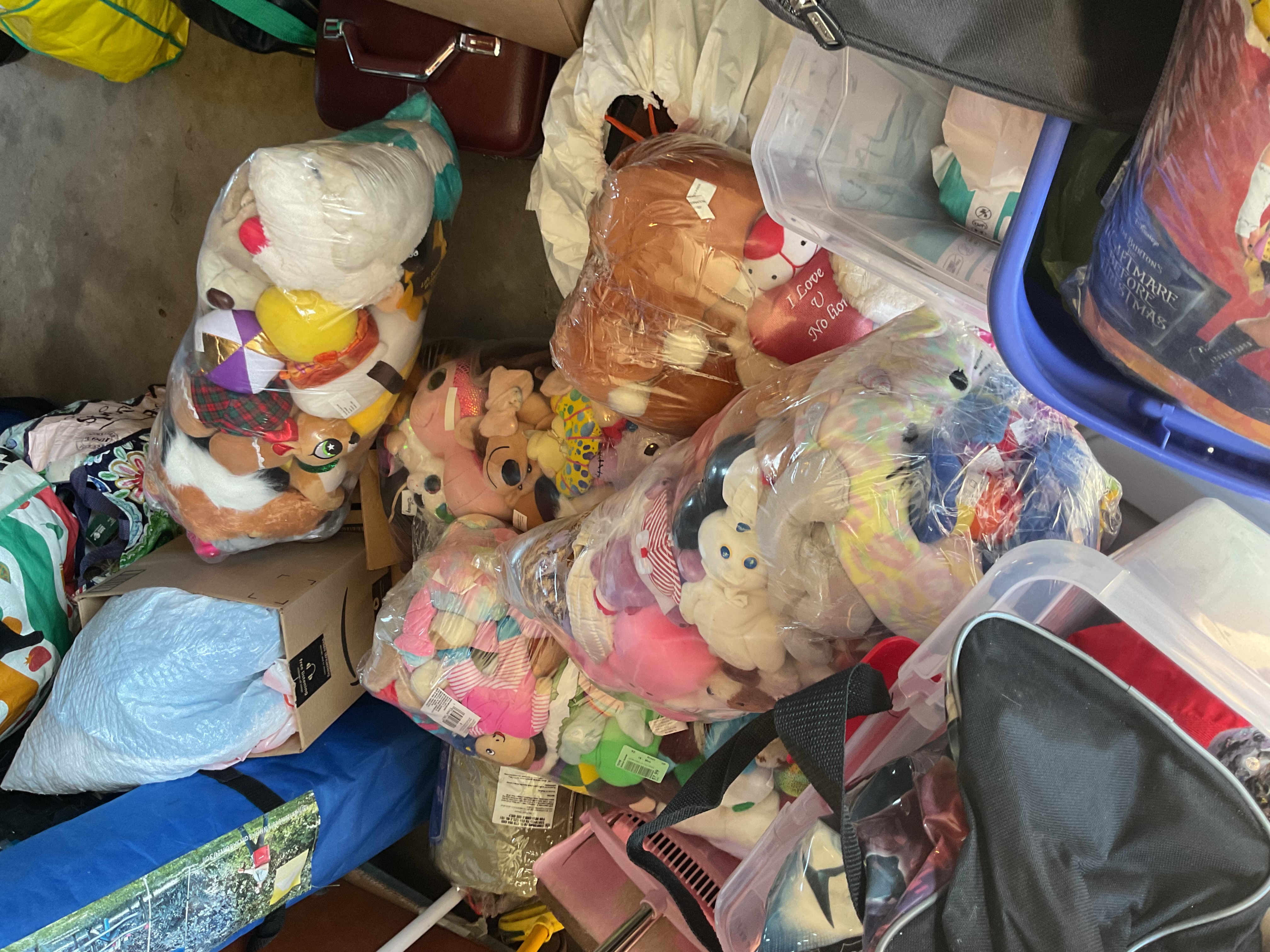 Garage Sale on Royal Cresent Drive, Belle Chasse LA — Belle Chasse Garage Sale