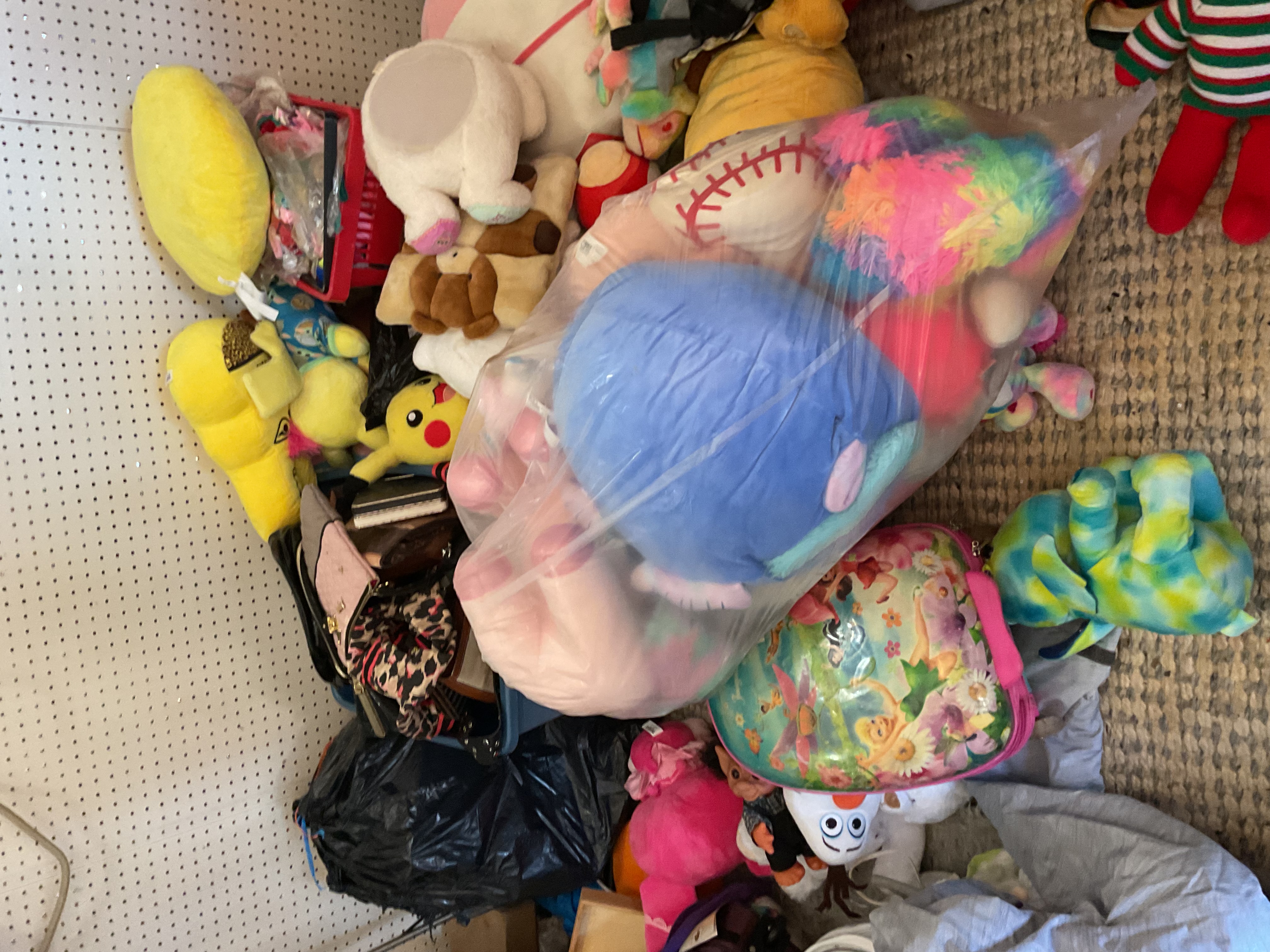 Garage Sale on Royal Cresent Drive, Belle Chasse, LA β Belle Chasse Garage Sale