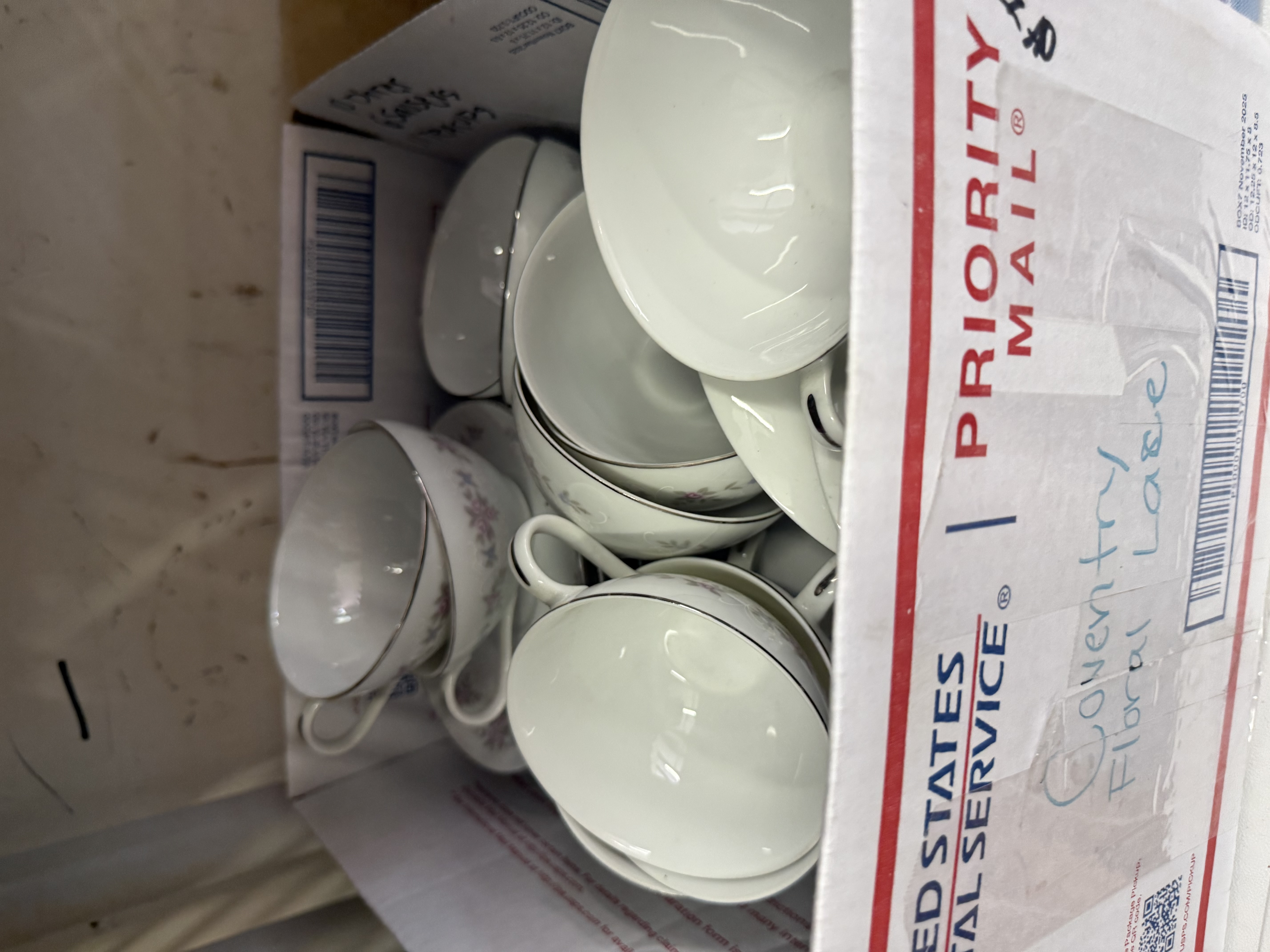 Garage Sale on Burns Avenue, Lake Wales, FL — Lake Wales Garage Sale