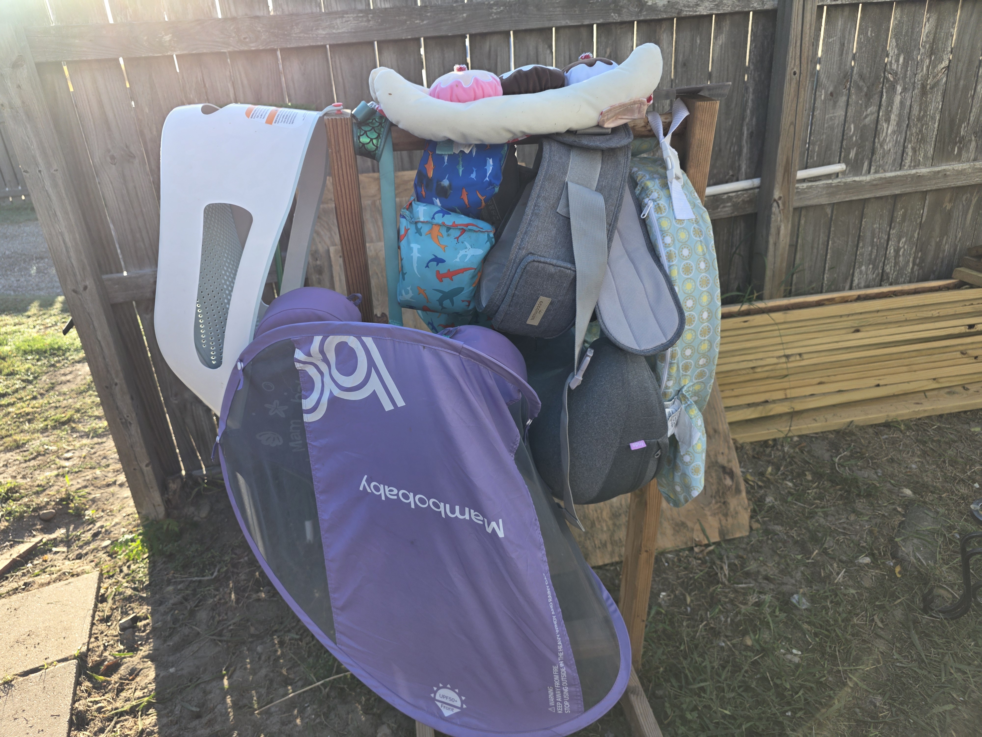 Garage Sale on Scotland Drive, Corpus Christi, TX — Corpus Christi Garage Sale, photo 3