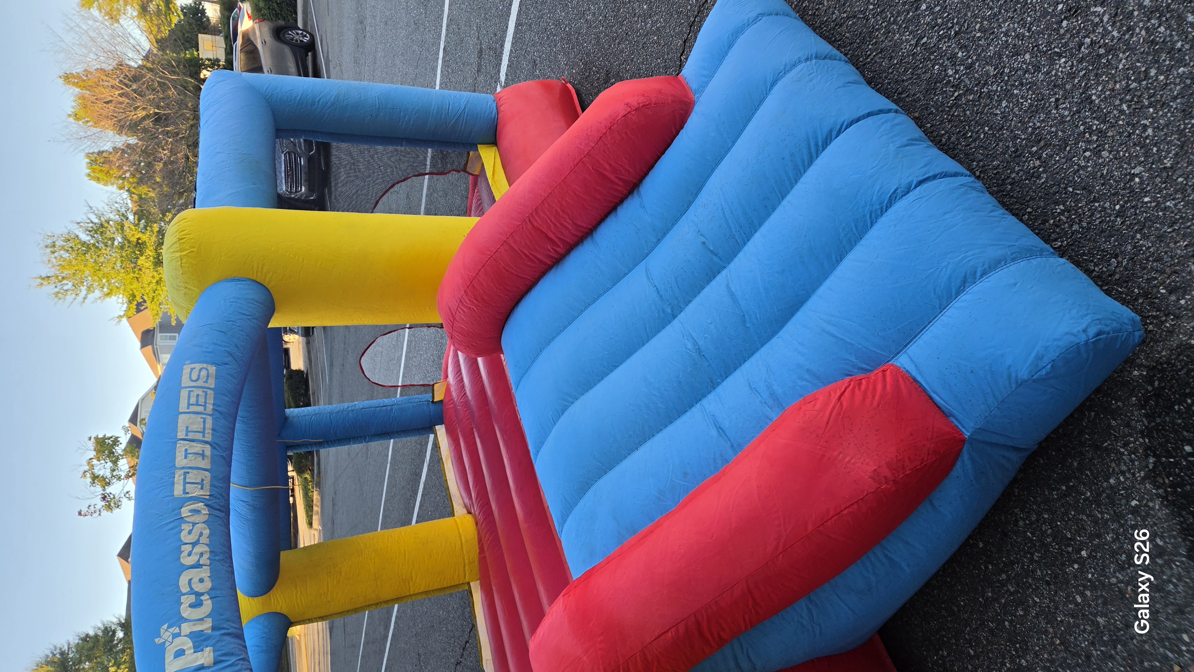 Garage Sale on Mossburn Road, Charlotte, NC — Charlotte Garage Sale