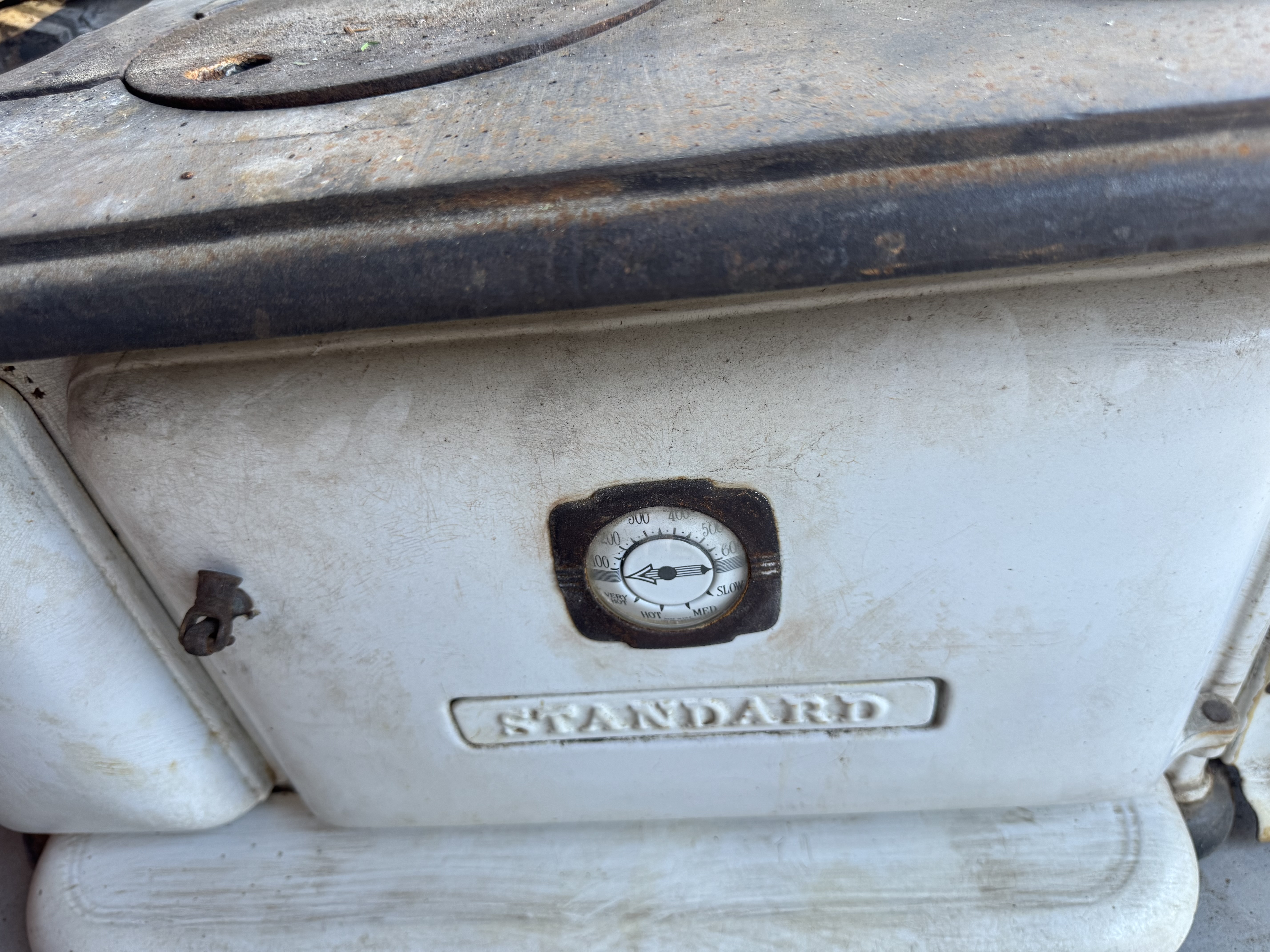 Garage Sale on South Oak Street, Lorena, TX — Lorena Garage Sale, photo 4