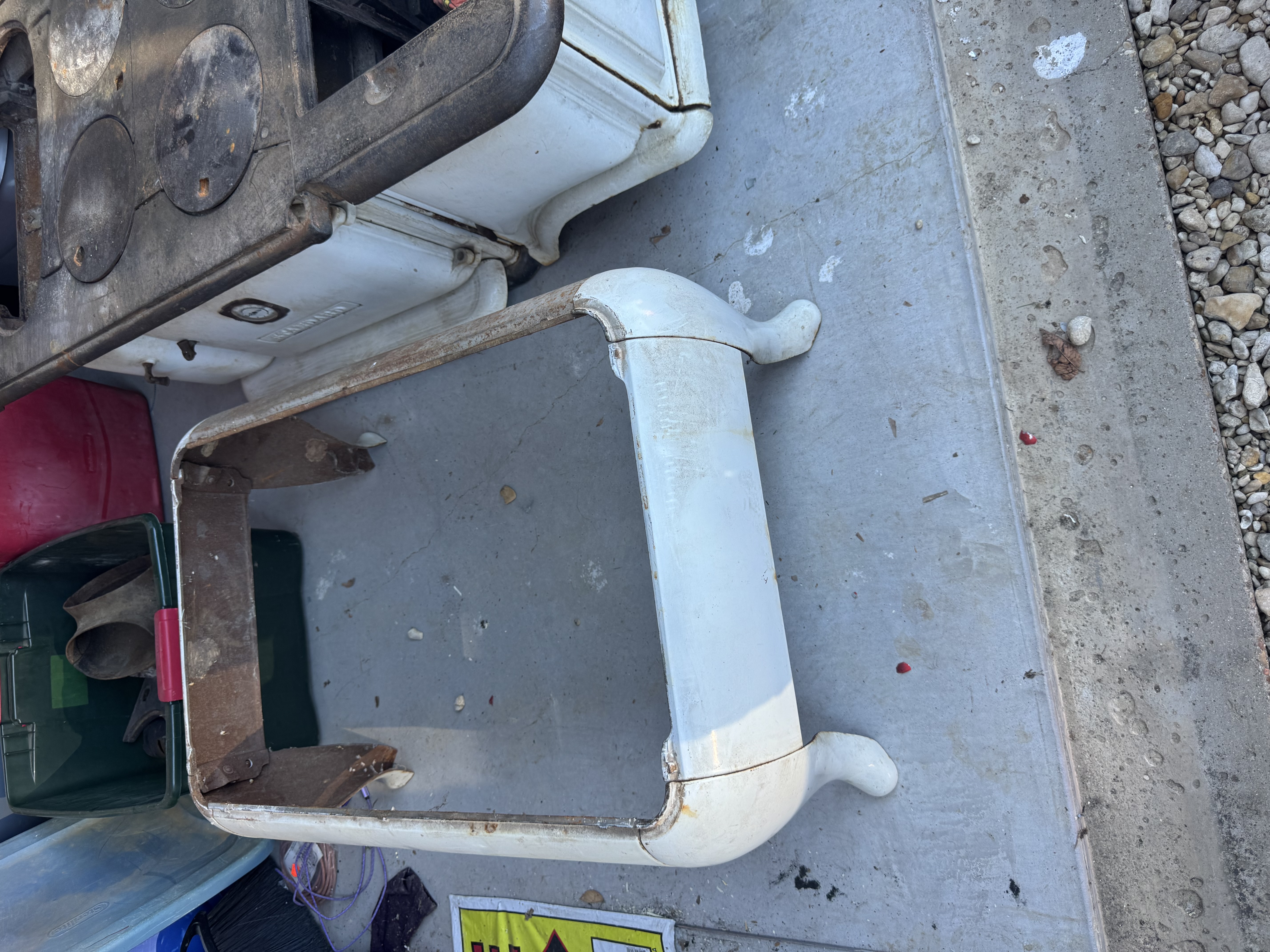 Garage Sale on South Oak Street, Lorena, TX — Lorena Garage Sale, photo 5