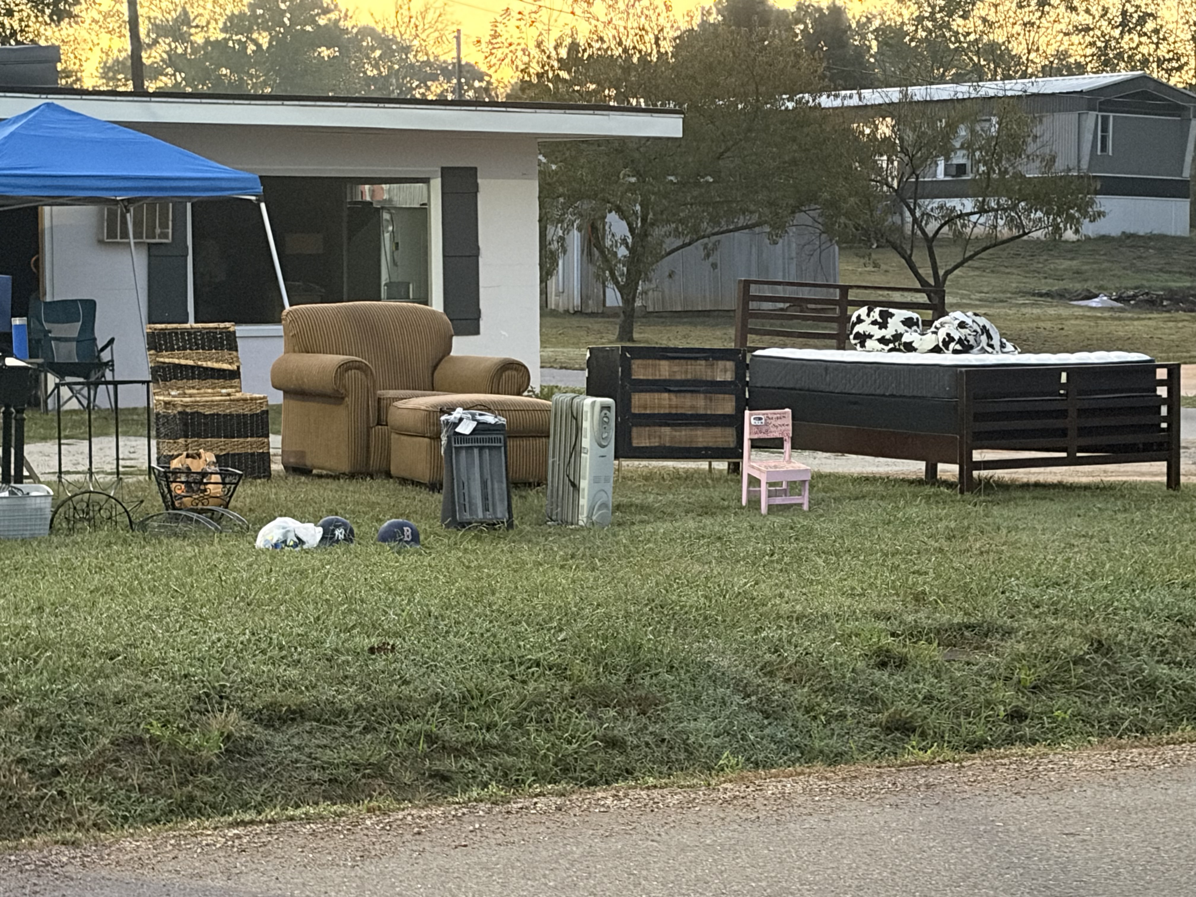 Garage Sale on Pine Avenue Southwest, Decatur AL — Decatur Garage Sale
