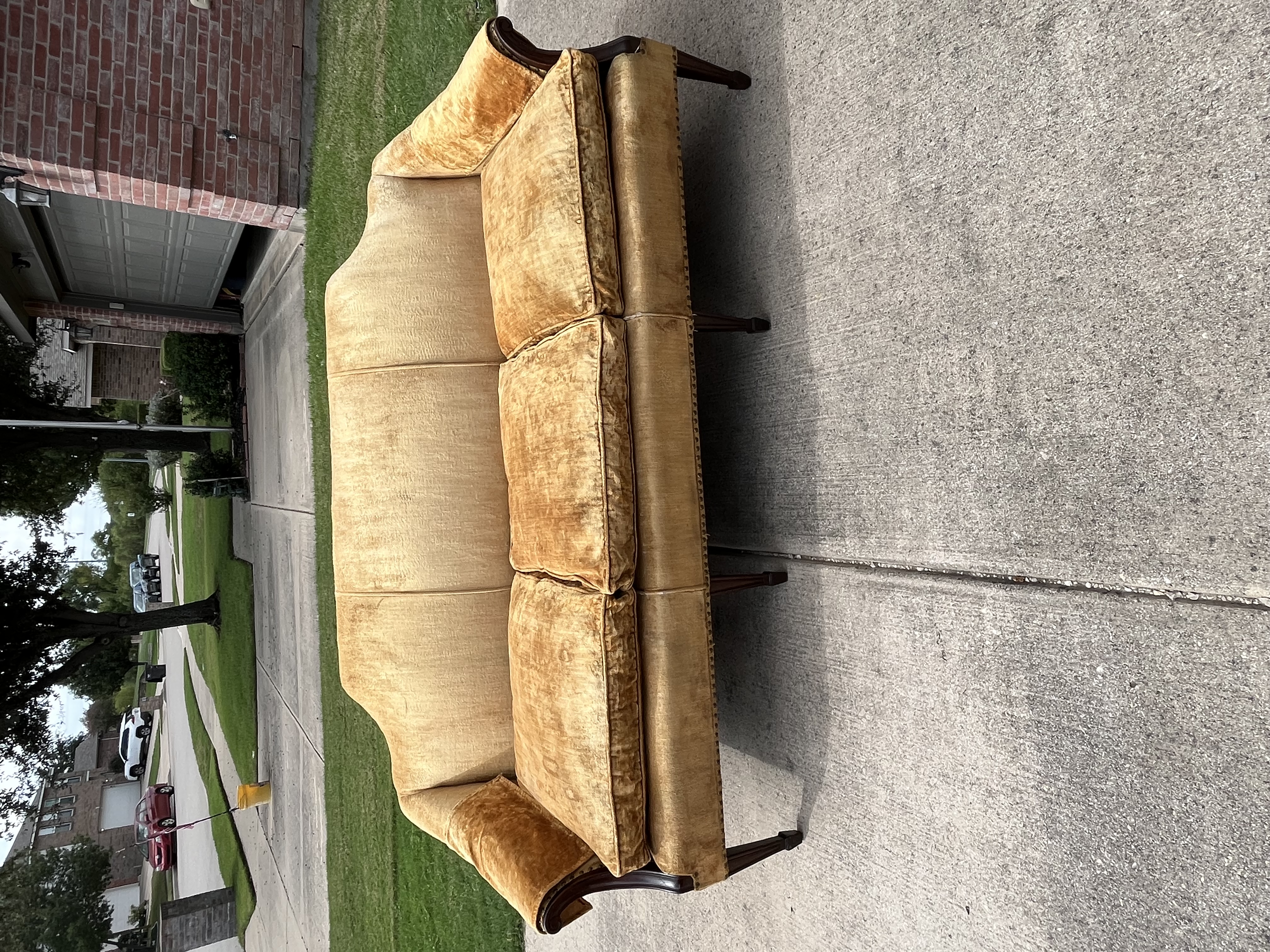 Garage Sale on Harvest Grove Drive, Fort Worth, TX — Fort Worth Garage Sale, photo 2