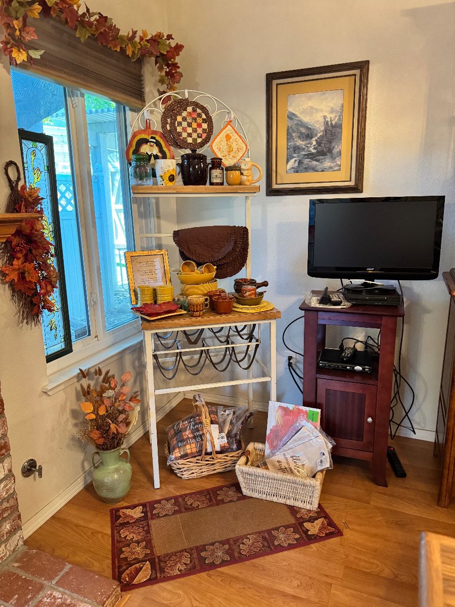 Estate Sale on Sacramento, Sacramento CA — Sacramento, CA Estate Sale by Heirloom Estate Solutions