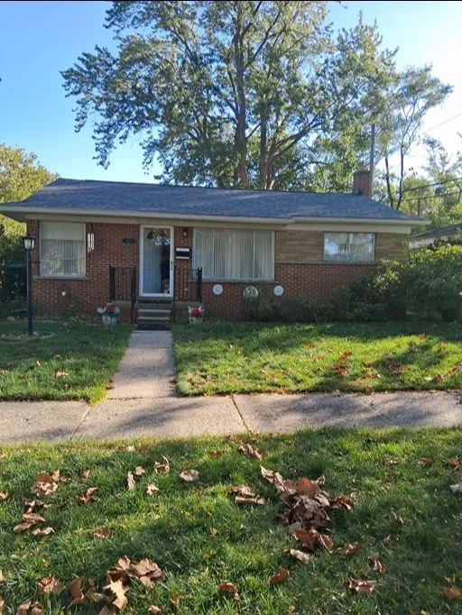 Estate Sale on Diana Avenue, Madison Heights, MI — Madison Heights Estate Sale, photo 1