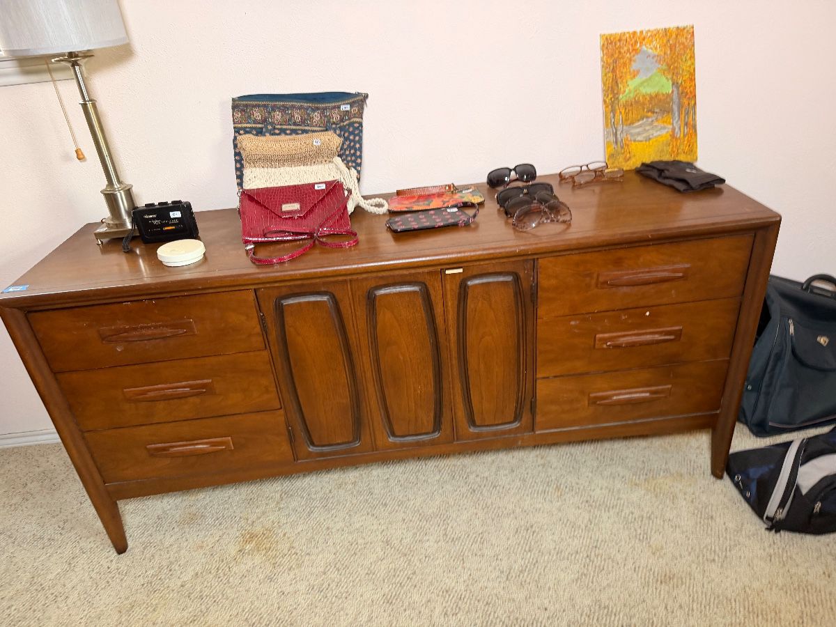 Estate Sale on Arlington, Arlington TX — Arlington, TX Estate Sale by James Major Estate Sales