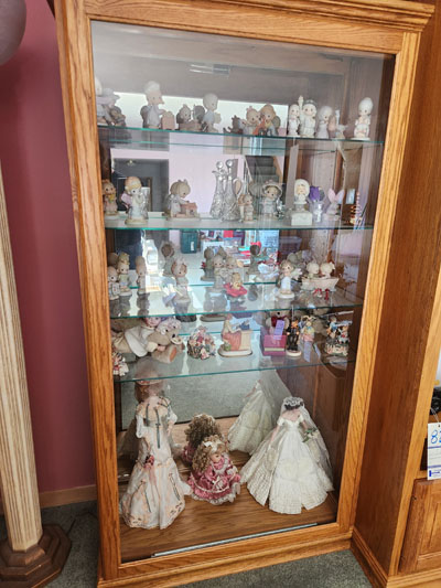 Estate Sale on East 72nd Street, Cleveland OH — Cleveland, OH Online Auction by Grossman Inc.