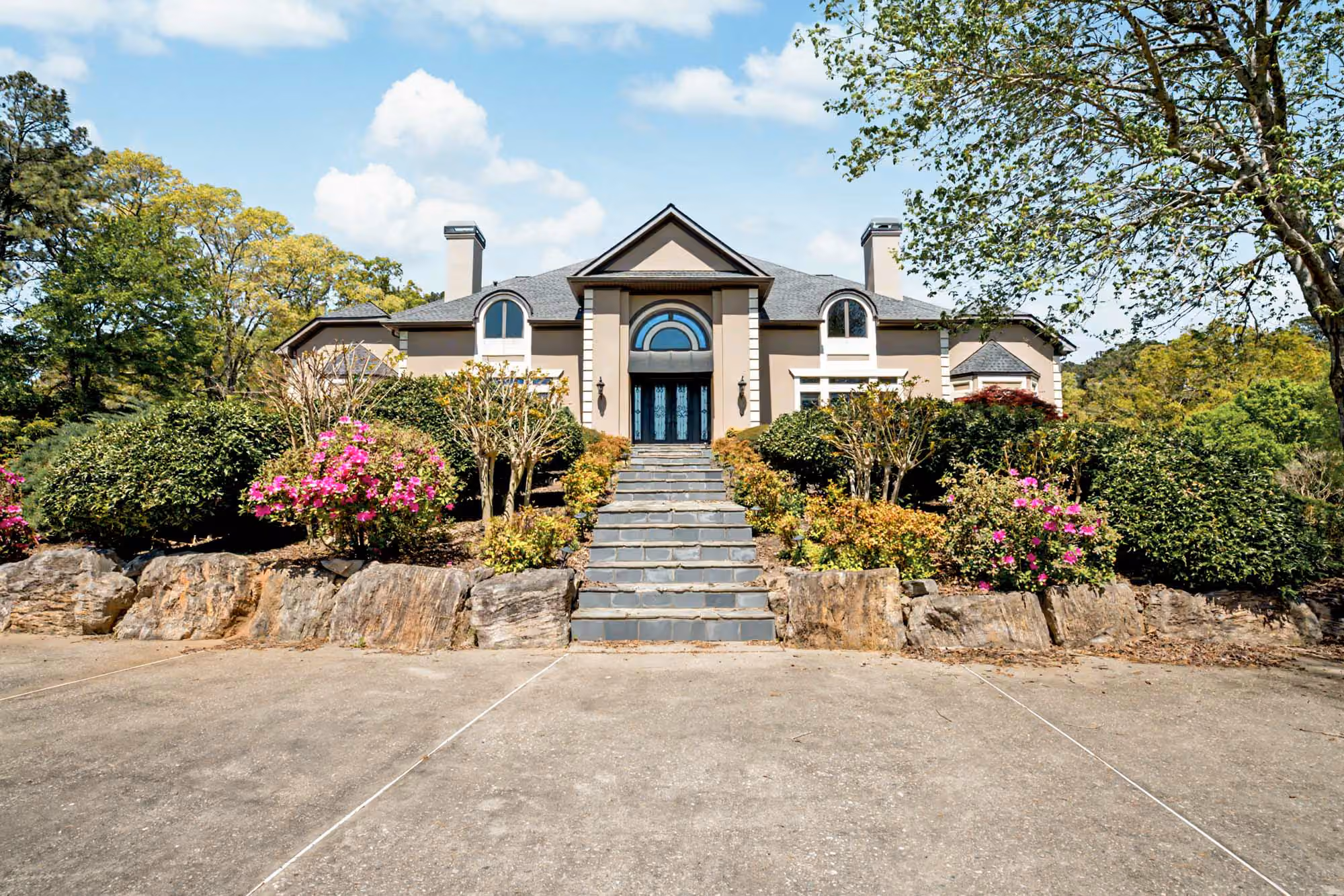 Estate Sale on Lincoln Road, Tyrone GA — Tyrone, GA Sale by Elite Auctions | Luxury Real Estate & Yachts