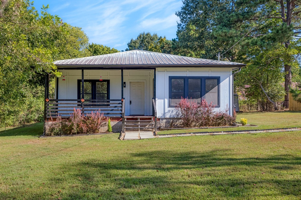 Estate Sale on Ecology Loop, Eads TN — Eads, TN Online Auction by Walker Auctions LLC