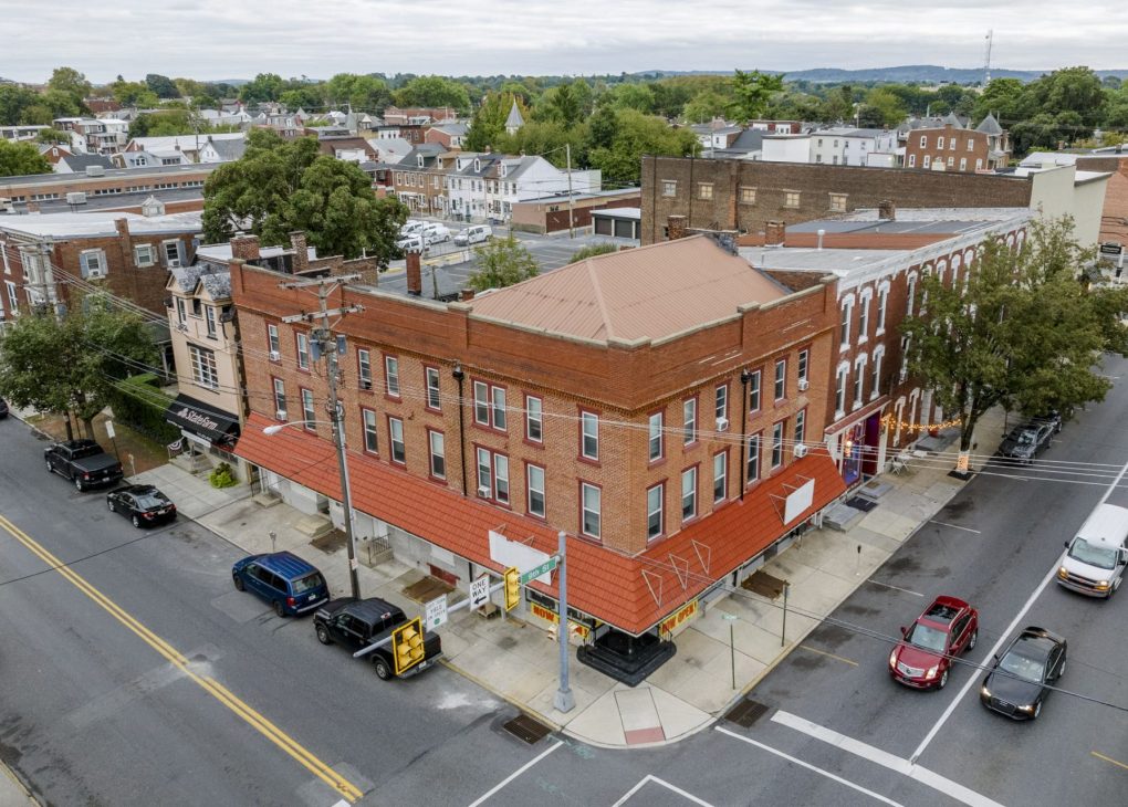 Estate Sale on Chestnut Street, Lebanon PA — Lebanon, PA Sale by Kline, Kreider & Good Auctioneers, LLC