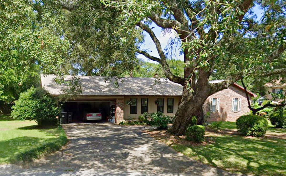 Estate Sale on Woodrun, Pensacola FL — Pensacola, FL Online Auction by Boyleston Realty & Auction