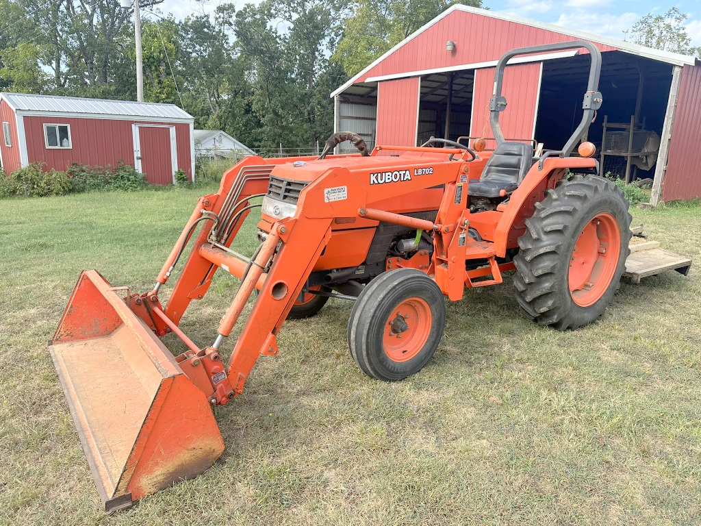Estate Sale on Legend Road, Buffalo, MO — Buffalo, MO Sale by Essick Auction & Realty, photo 1