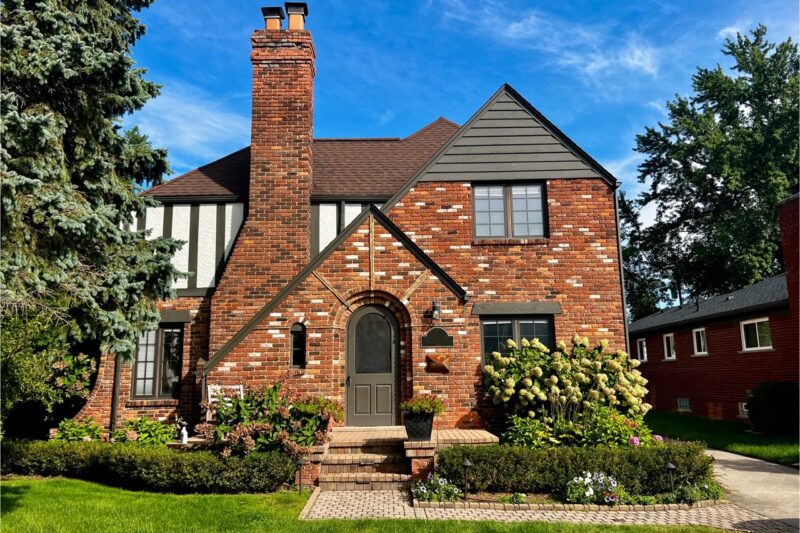 Estate Sale on Birmingham, Birmingham MI — Men’s Fashion & Accessories, Jewelry, New Home Furnishings & More Birmingham MI Estate Sale