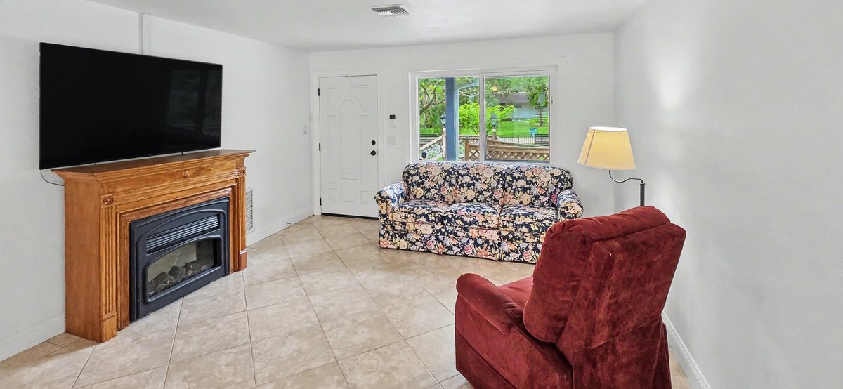 Estate Sale on Oldsmar, Oldsmar, FL — Oldsmar, FL Sale by American Heritage Auctioneers, photo 1