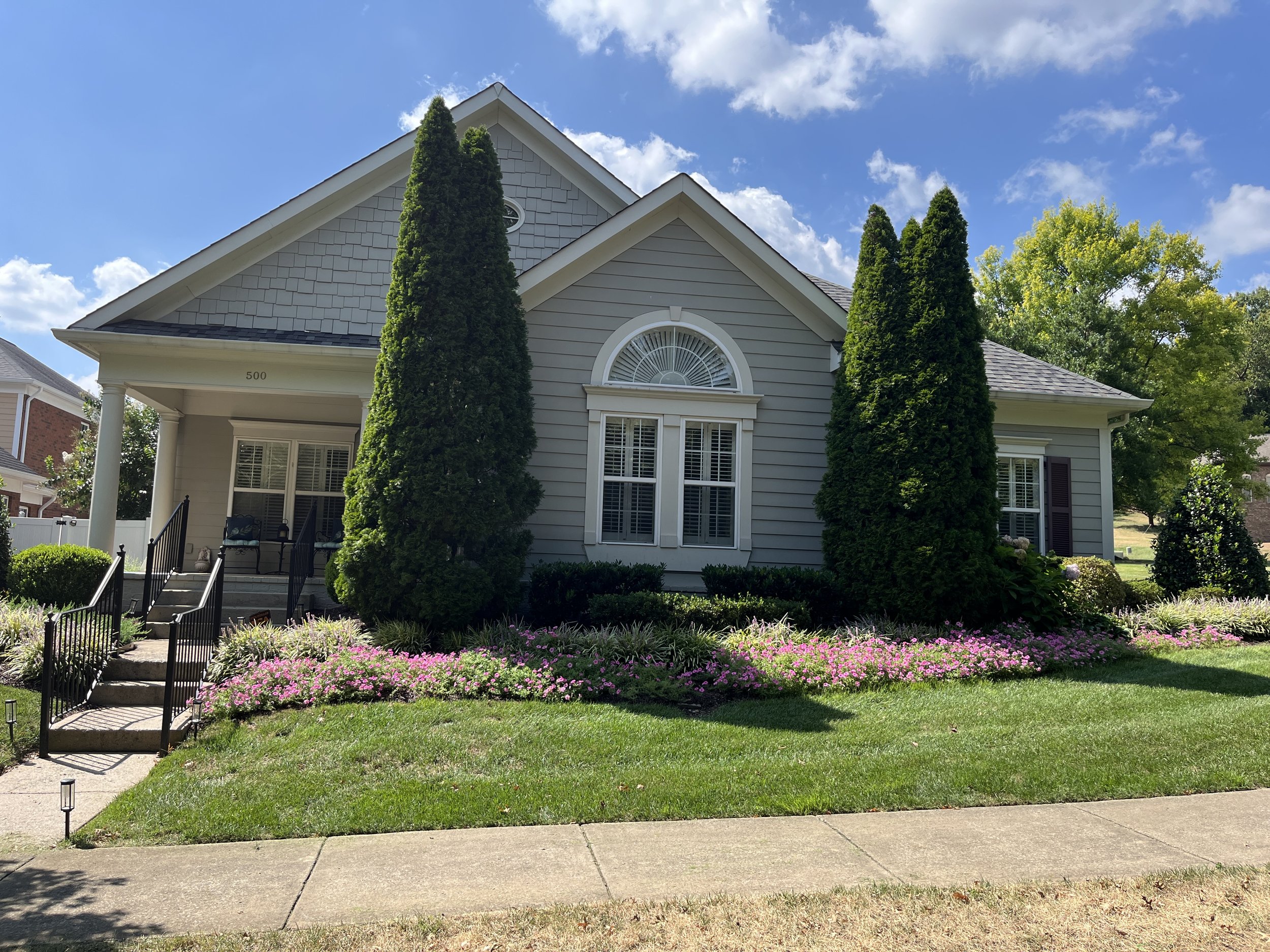 Estate Sale on Franklin, Franklin TN — Franklin, TN Estate Sale by Berenice Denton Estate Sales and Appraisals (by appointment only)