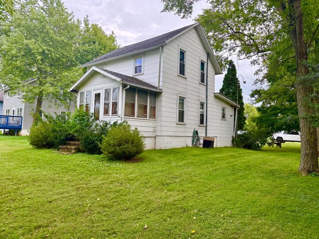 Estate Sale on Victoria Place, Woodville OH — Woodville, OH Online Auction by Emerald Auction Group