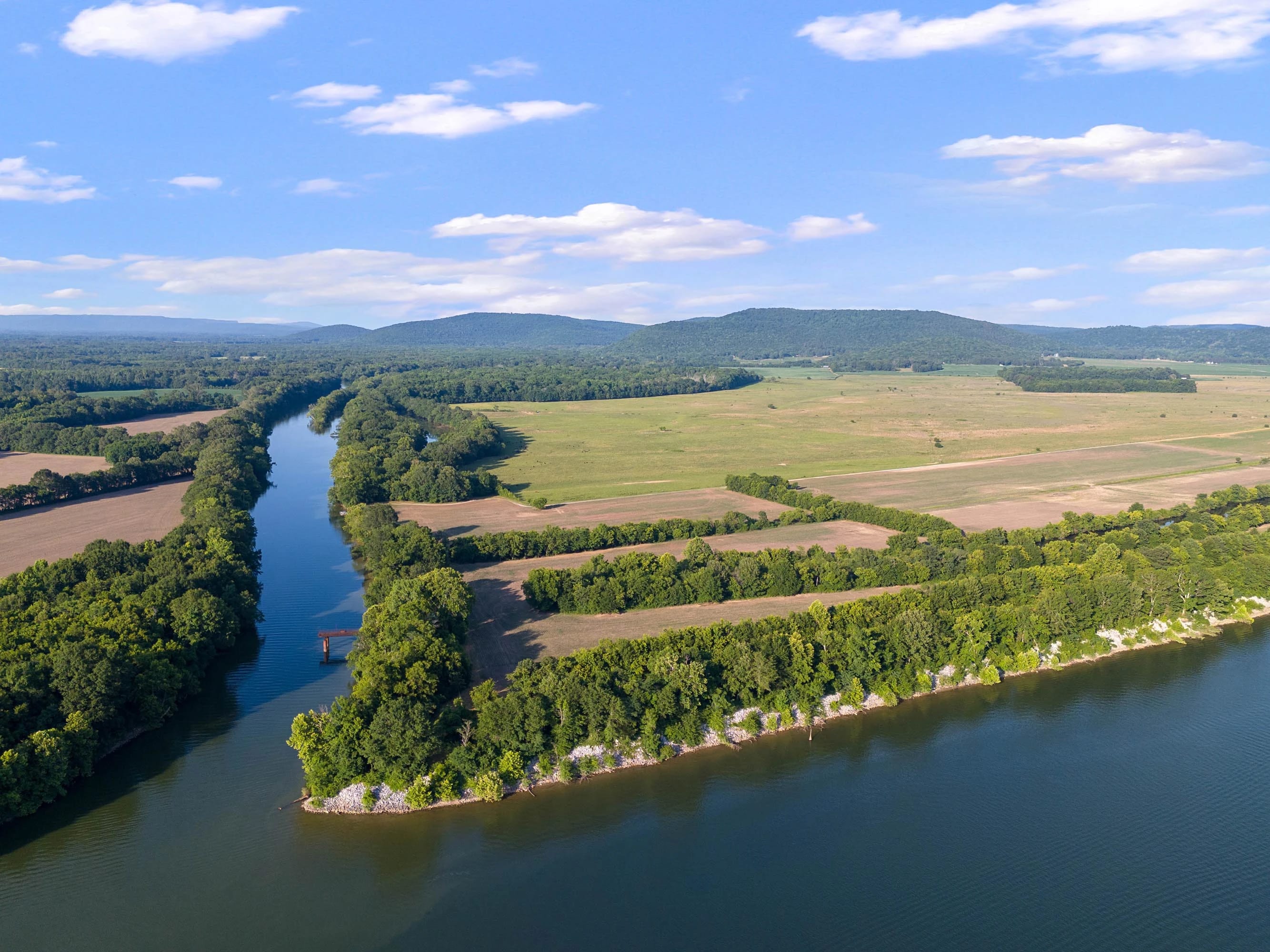 Estate Sale on Ivey Road, Huntsville AL — Huntsville, AL Online Auction by Concierge Auction