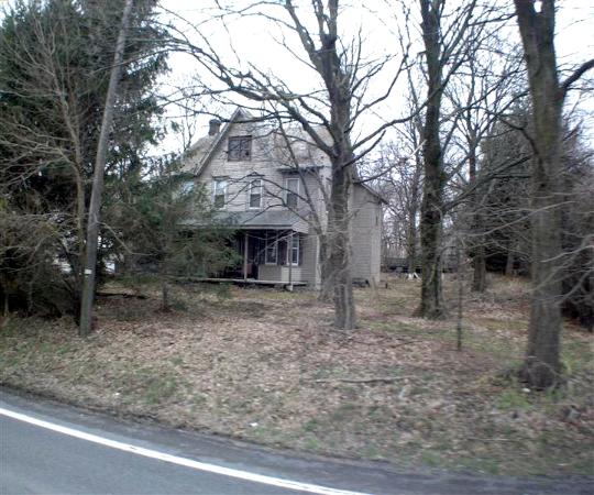 Estate Sale on Mauch Chunk Road, Whitehall PA — Whitehall, PA Sale by Zettlemoyer Auction Co LLC