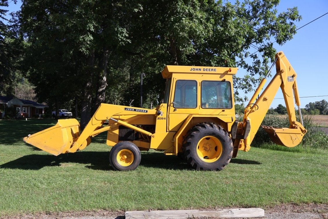 Estate Sale on Lewis Avenue, Temperance MI — Temperance, MI Online Auction by Brad Neuhart Auctioneers