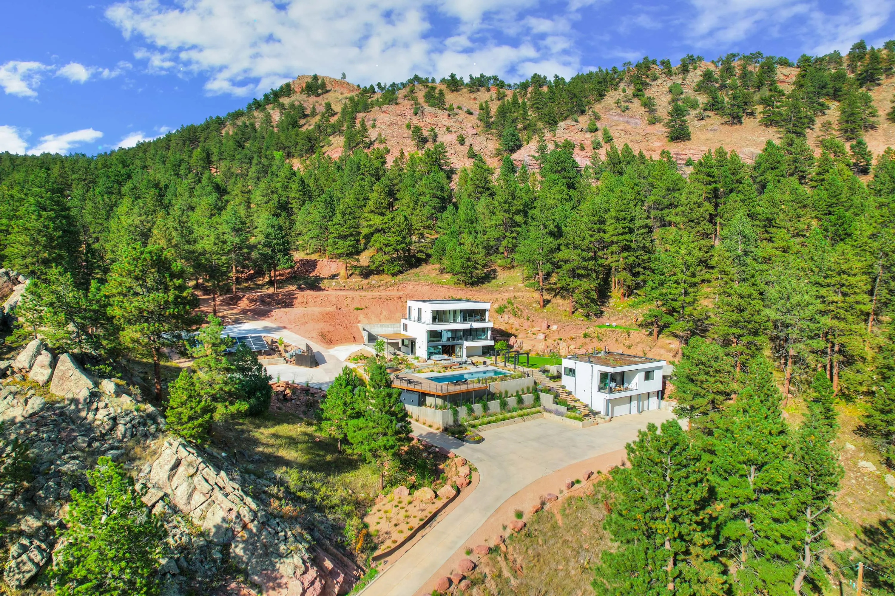 Estate Sale on Lion Point, Boulder, CO — Boulder, CO Online Auction by Concierge Auction, photo 1